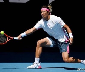 张之臻世界排名重回TOP50！ATP250马赛站战胜4号种子胡尔卡奇，闯进八强