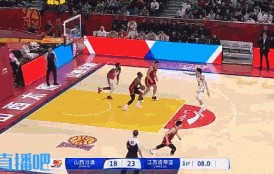 png电子🤔短路了？首节还剩8秒迪亚洛拿到篮板直接后场扔了
