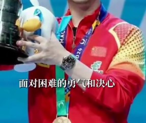 png电子网站铁人三项运动员谈到偶像马龙落泪：我想感谢他，他带给我很多力量