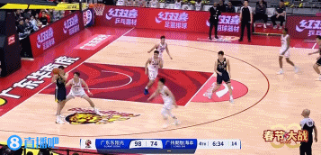 png电子网站绝对核心！徐杰出场47分钟16中7贡献19分6板11助 正负值+25