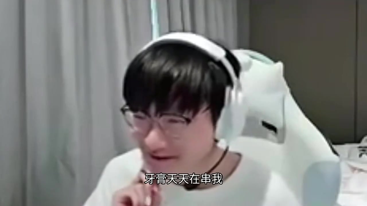 png电子想带老东家TES节奏？Tian：牙膏天天串我，他昨天问我头笑歪了吗