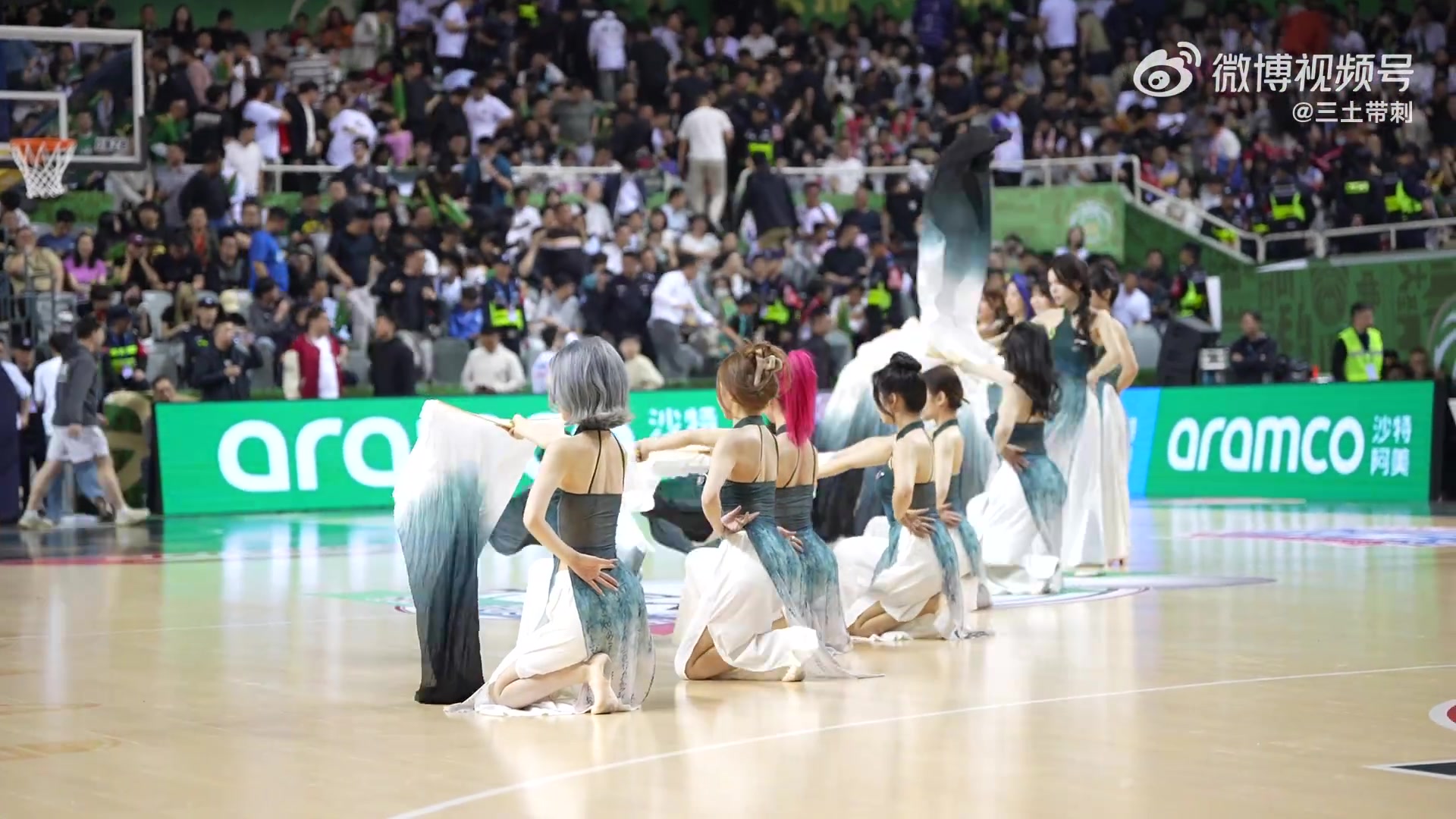 png电子官网下赛季再见😍😍媒体人晒同曦主场啦啦队精彩表演