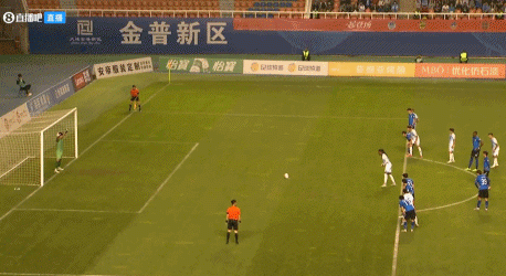 png电子网站半场-大连鲲城0-0佛山南狮 萨比尔送大礼樊津铭扑点救主